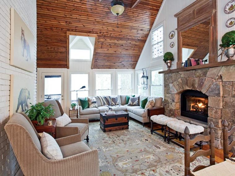 Roostica Cottage living room